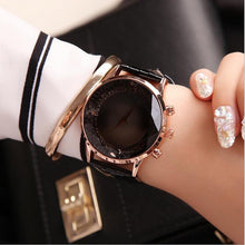 Load image into Gallery viewer, GUOU Watch Women Top Luxury Fashion Quartz Watch Ladies Wristwatch Genuine Leather Diamond Women Watches saat relogio feminino